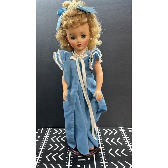 Vintage 1950s Ideal VT-18 Doll with Sleep Eyes - Picture 1 of 10